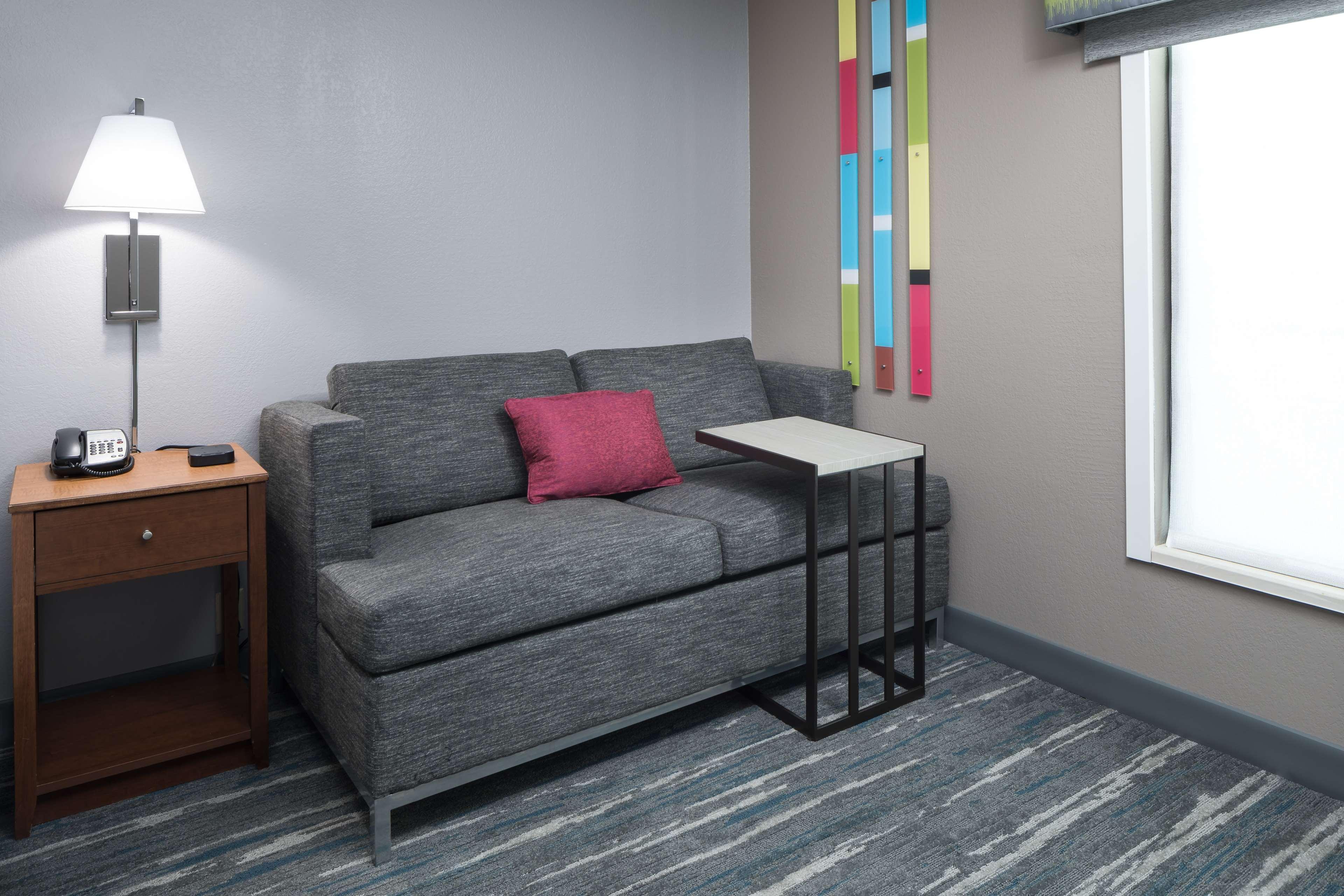 Hotel Hampton & Chicago North Shore 3*