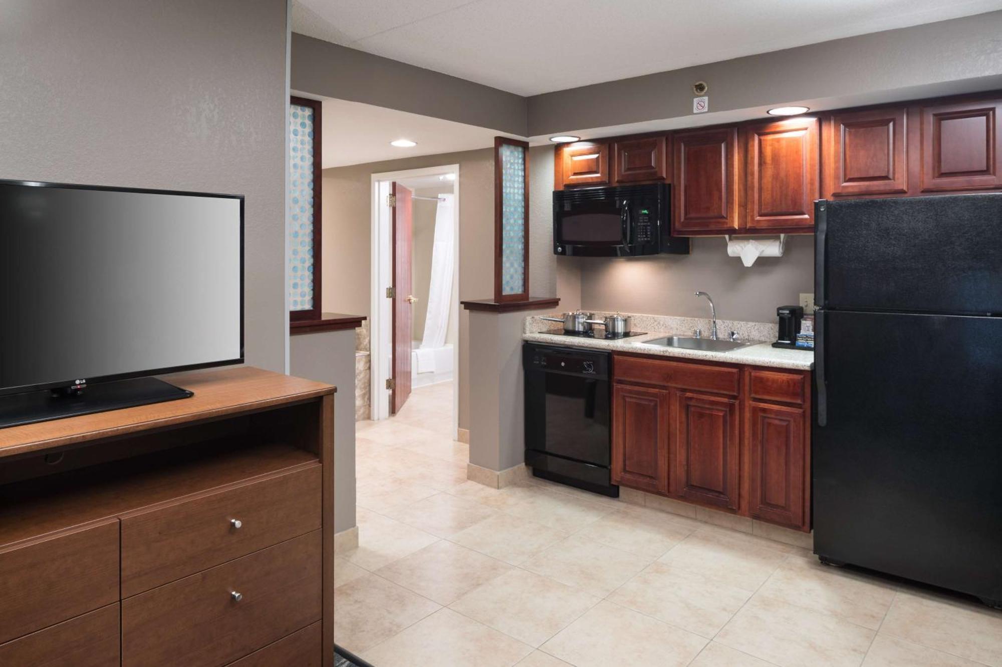 Hampton & Chicago North Shore 3* Skokie