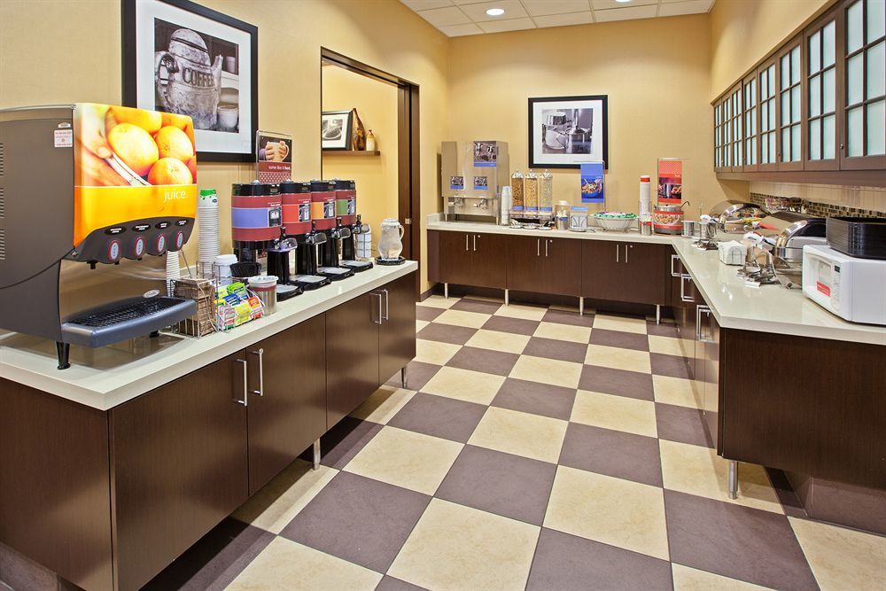 Hotel Hampton & Chicago North Shore 3*